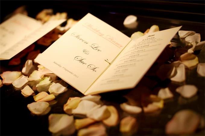 Cakes - Cherry Blossom Wedding Invitation Card