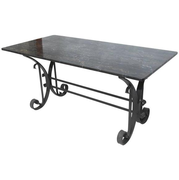 Comfortably - Black Marble Dining Table