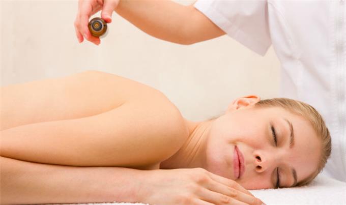 Moist - Best Oils Relaxing Body Massage