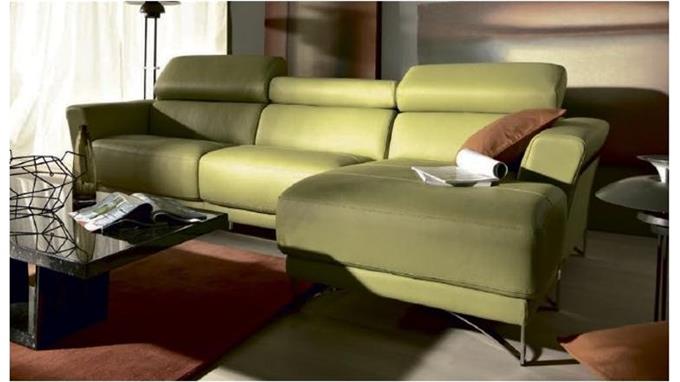 Sofa With Chaise - Contemporary Living Room