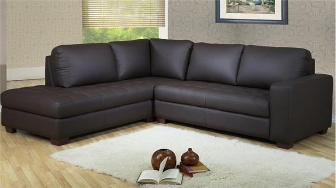 Lounge In Style With - Stylish Clatin Leather Sofa Beautiful
