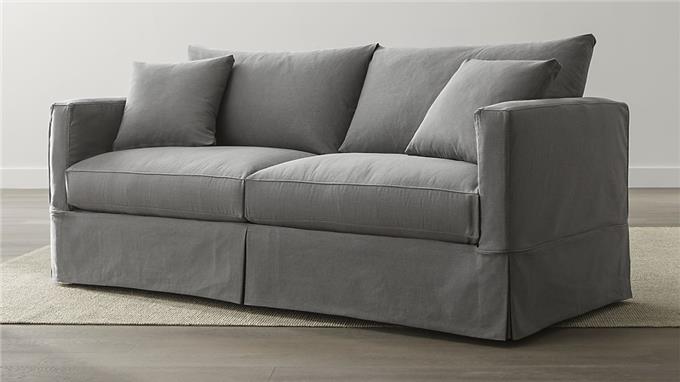 Machine-washable Slipcover - Casual Living Rooms
