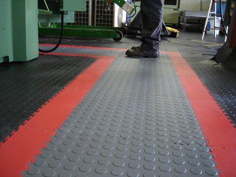 Interlocking Vinyl Floor Tiles