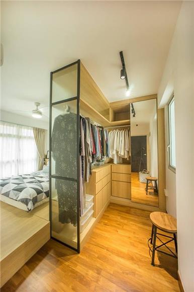 Full Length Mirror - Walk-in Wardrobe Ideas Small Bedrooms