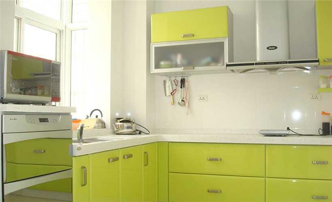 Colours Complement - Contemporary Kitchen Cabinets