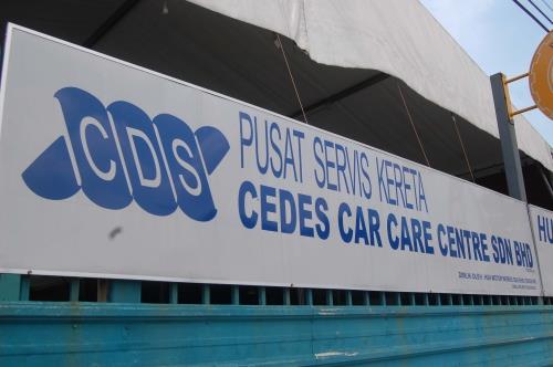 Ample Parking Spaces - Cedes Car Care Centre