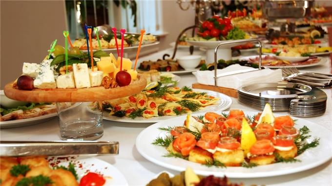 Delicious Food - Professional Catering Services