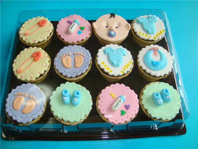 Different Cakes - Baby Full Month Packages