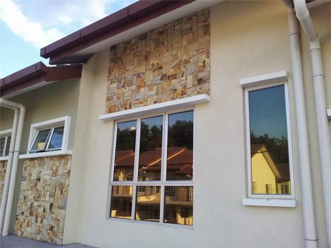 High Quality Window - Talk Building Renovation Works Contractor