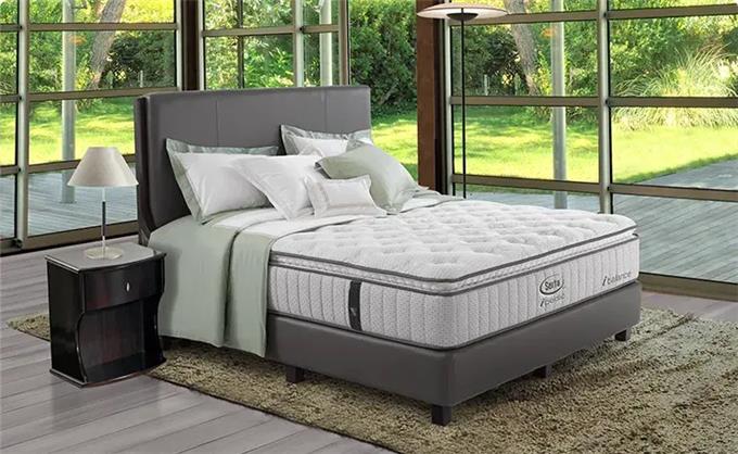 America's No.1 Mattress Brand - Women's Choice Award Most Recommended