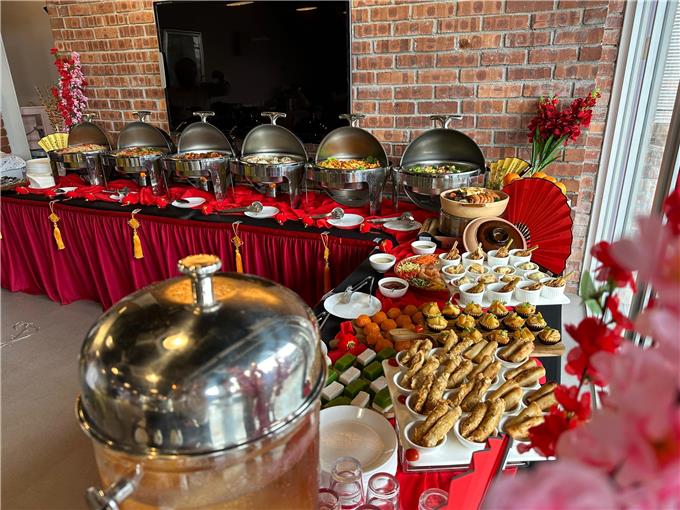 Occasion With Delicious Food - Chinese New Year Catering Menus