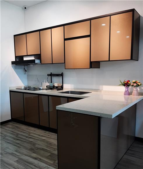 Design Works - Aluminium Kitchen Cabinet Design