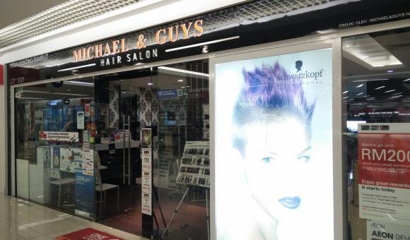 Hair Salon Located The - Utama Shopping Centre